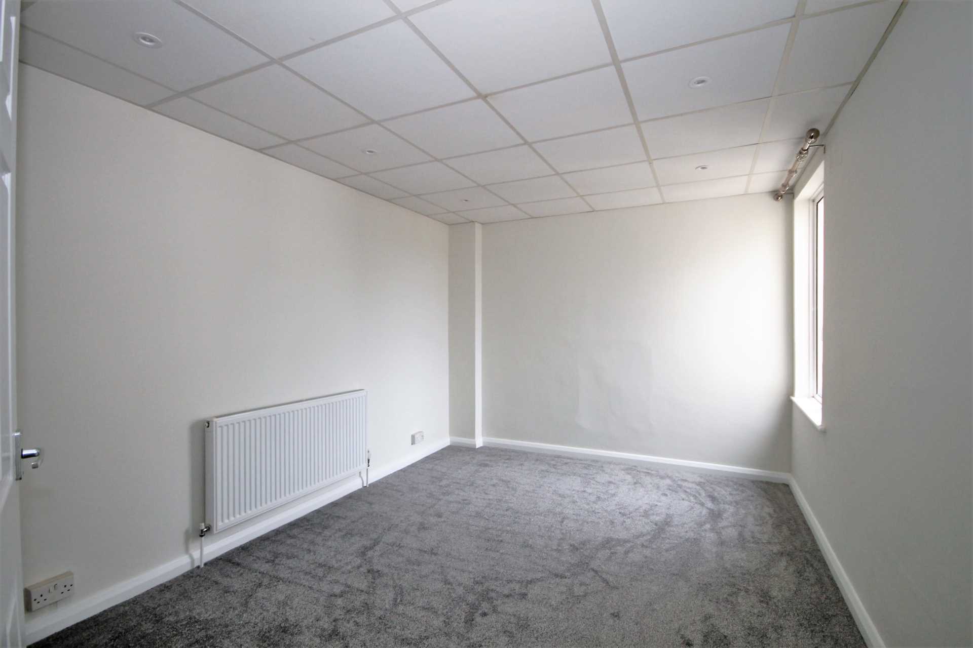 Stonecot Hill, Sutton, Image 4