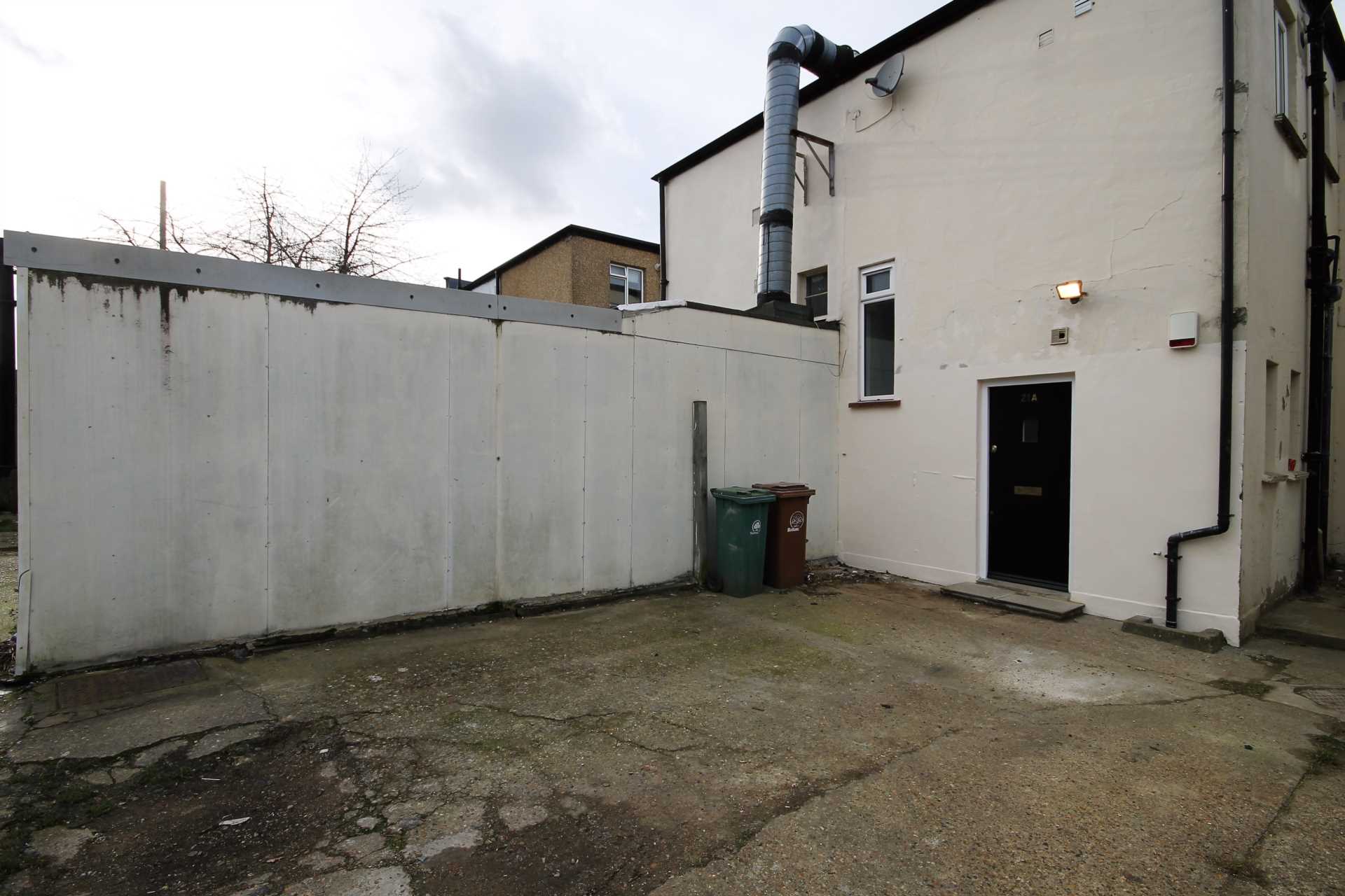 Stonecot Hill, Sutton, Image 7