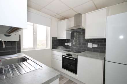 2 Bedroom Flat, Stonecot Hill, Sutton