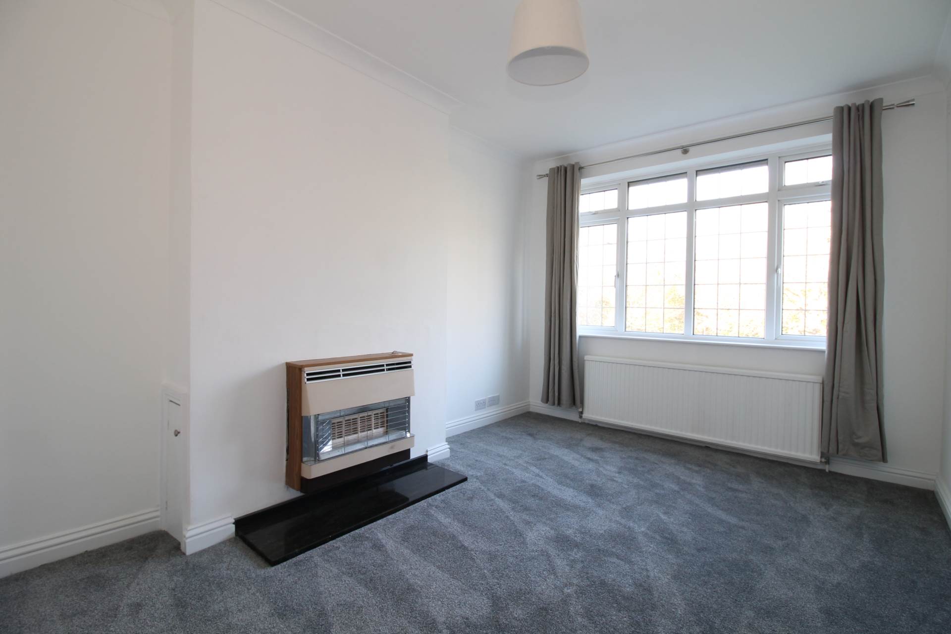 Ewell Road, Cheam Village, Image 2