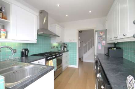 Cardinal Avenue, Morden, Image 3