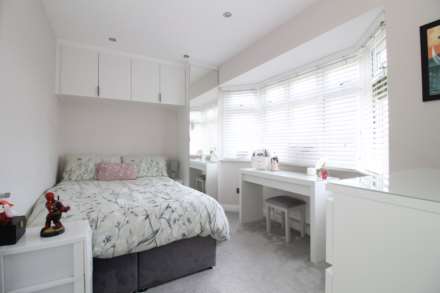 Cardinal Avenue, Morden, Image 9
