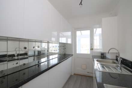 Tudor Drive, Morden, Image 3