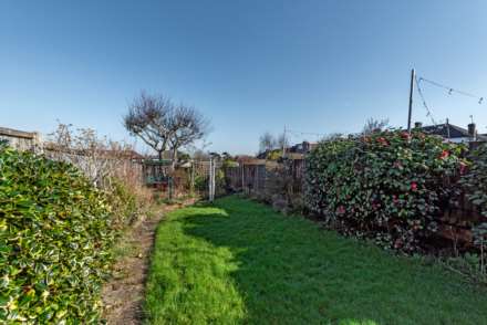 Wolsey Crescent, Morden, Image 10