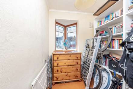 Wolsey Crescent, Morden, Image 8