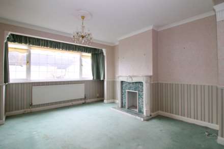 Rougemont Avenue, Morden, Image 2