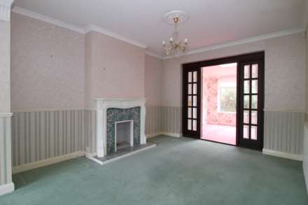 Rougemont Avenue, Morden, Image 3