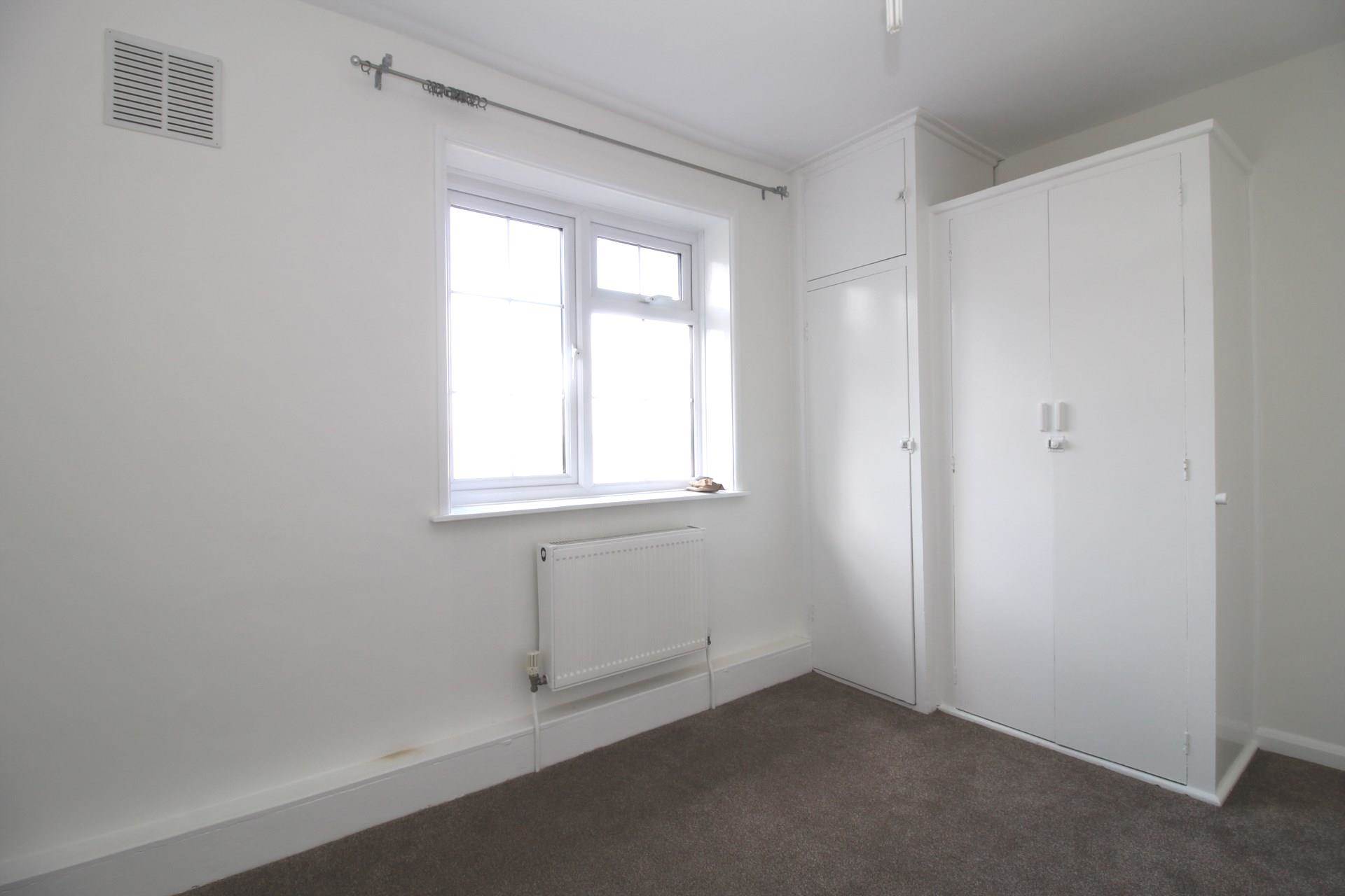 Central Road, Morden, Image 8
