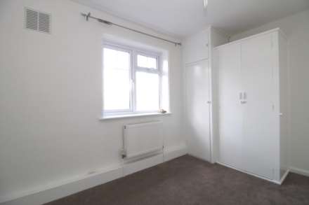Central Road, Morden, Image 8