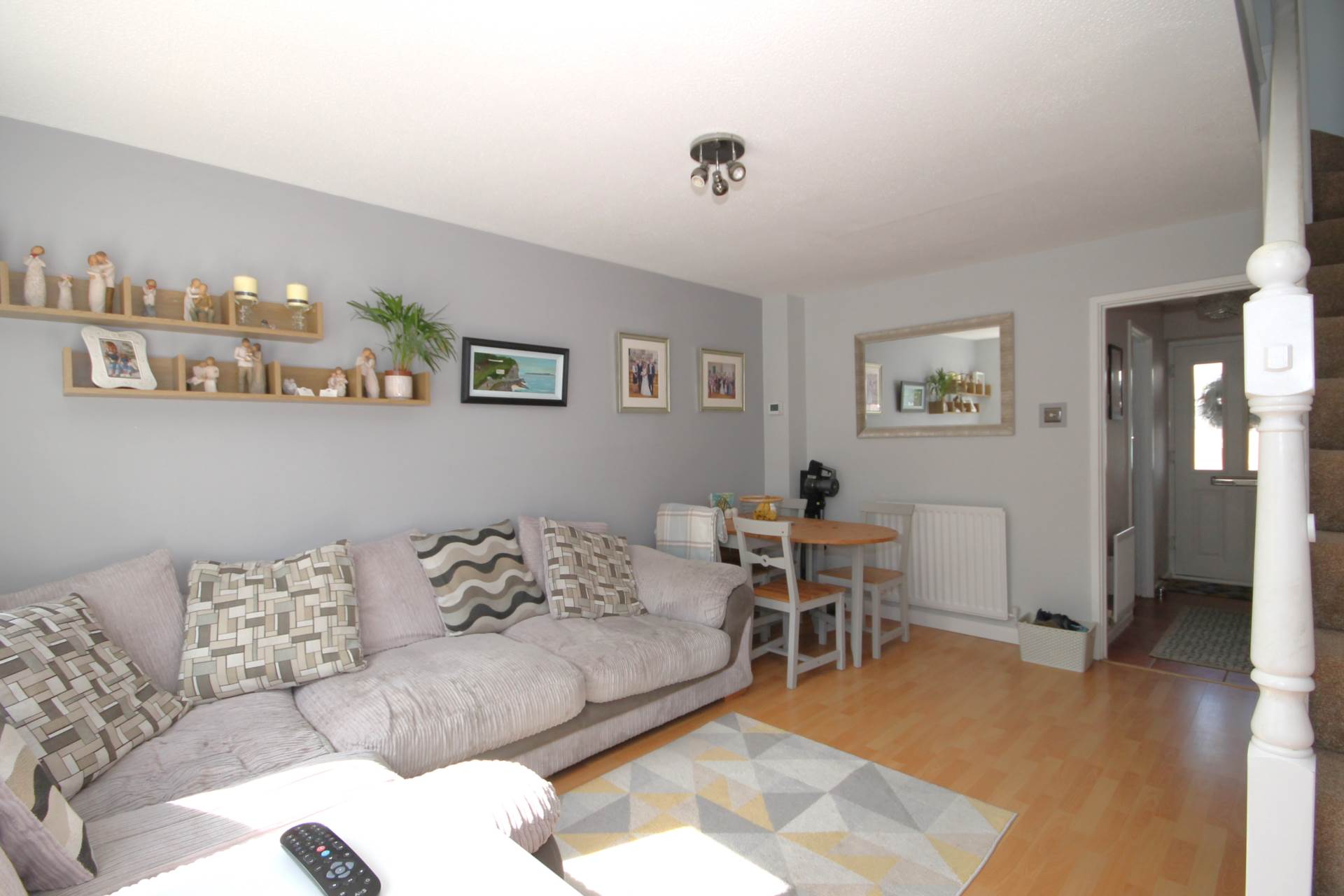 Broomloan Lane, Sutton, Image 4