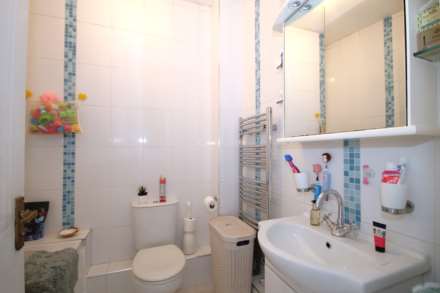 Broomloan Lane, Sutton, Image 9