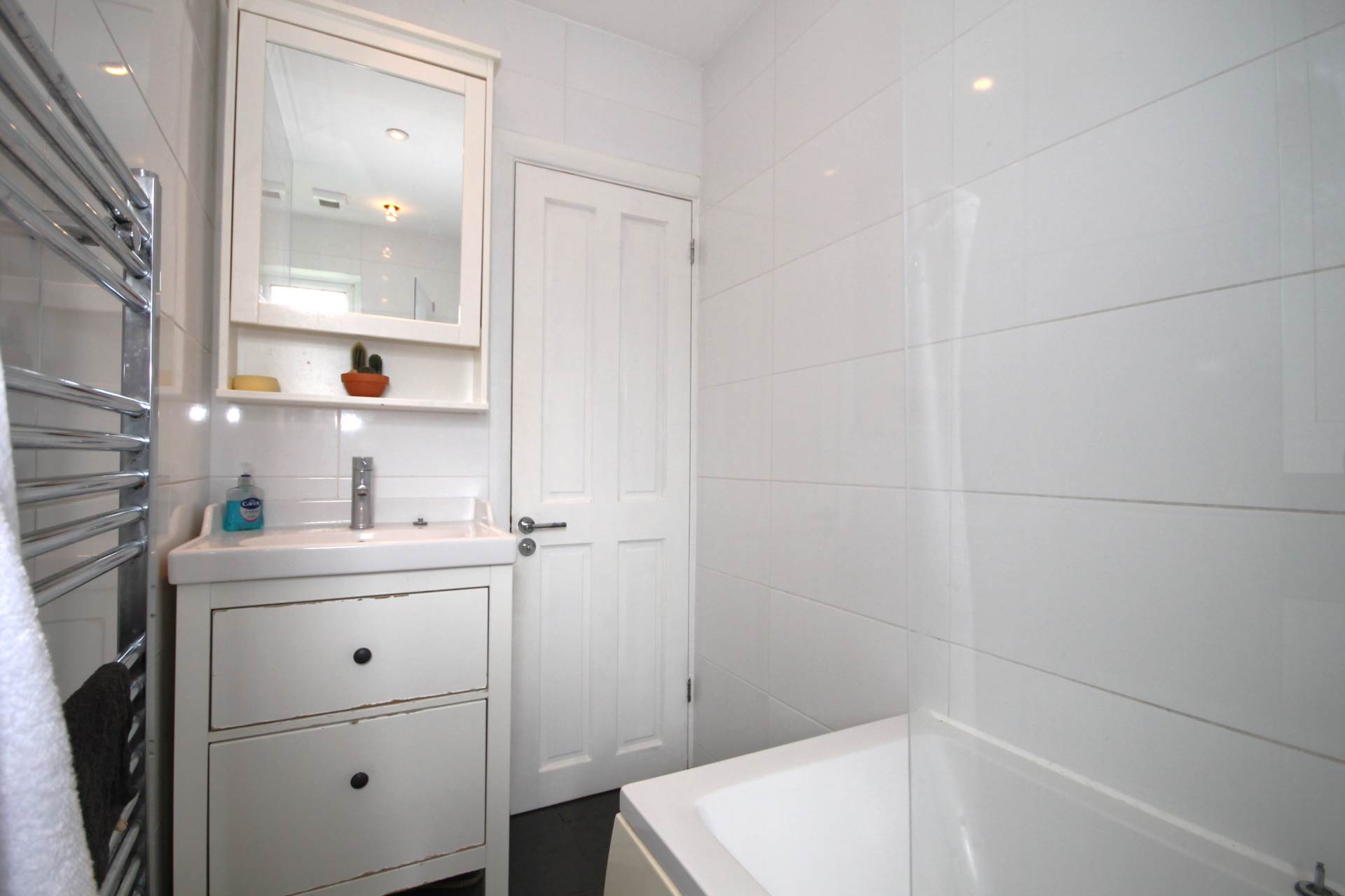 Tudor Drive, Morden, Image 10