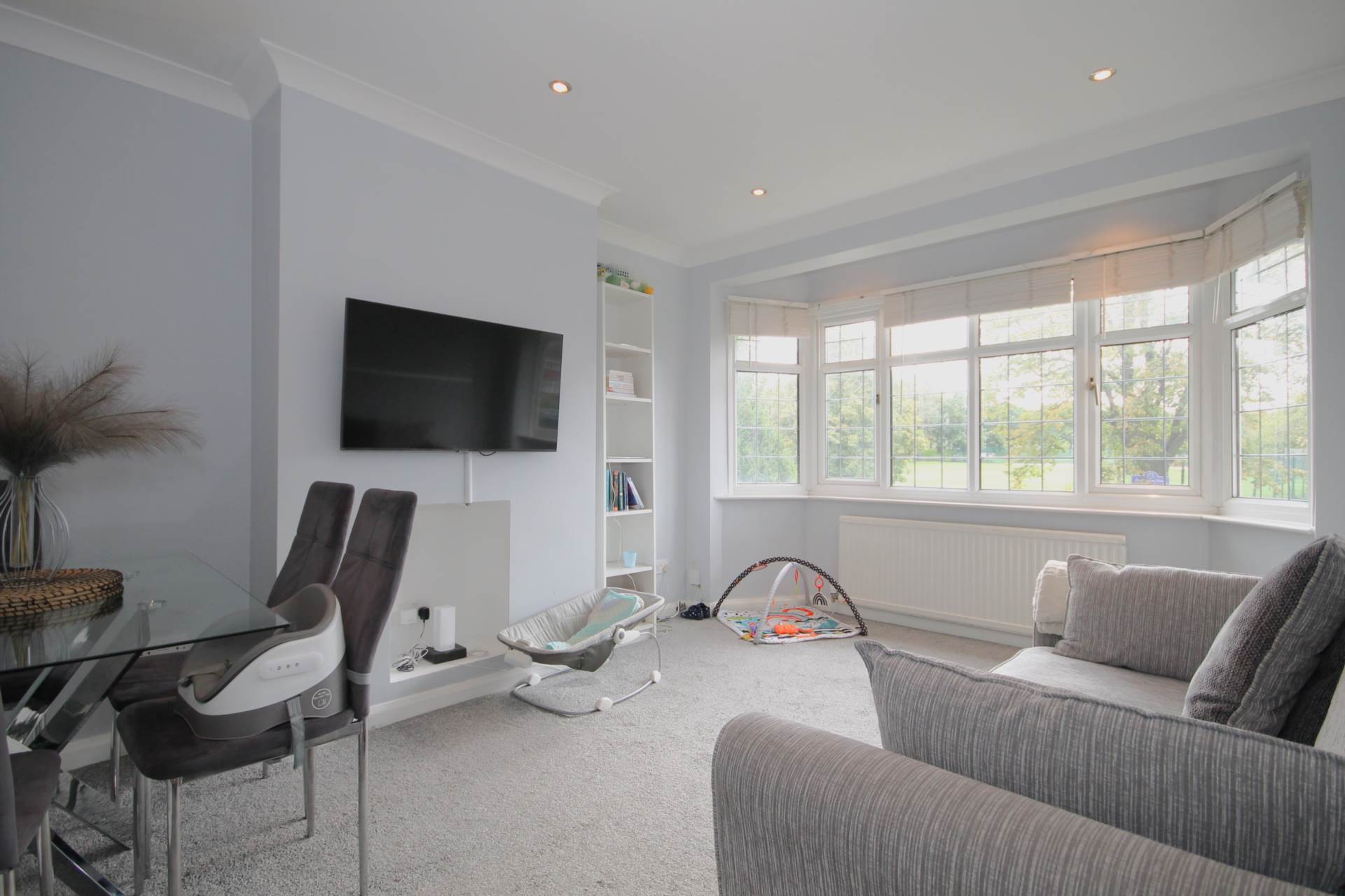 Tudor Drive, Morden, Image 2