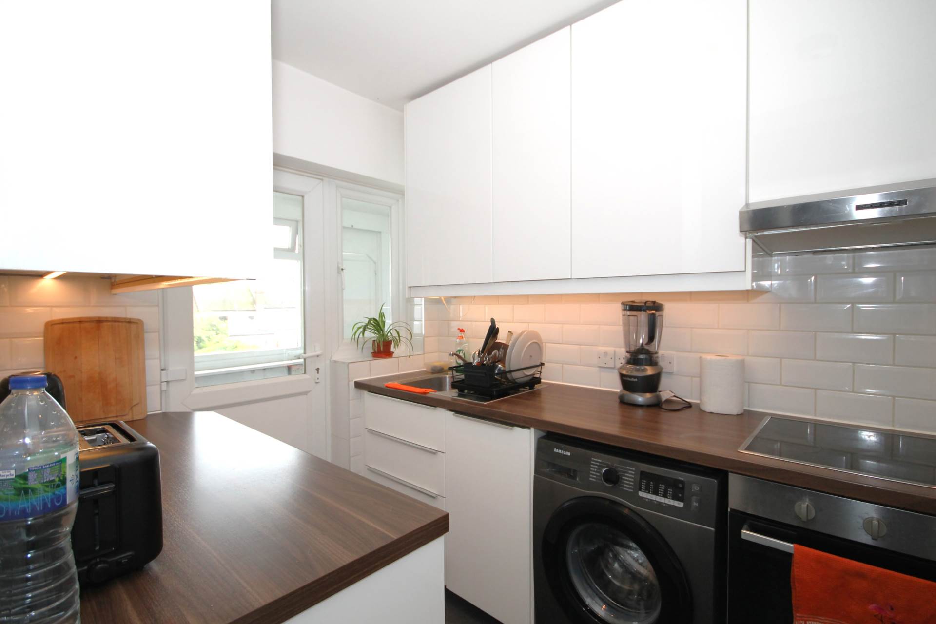 Tudor Drive, Morden, Image 4