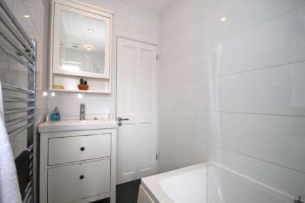Tudor Drive, Morden, Image 10