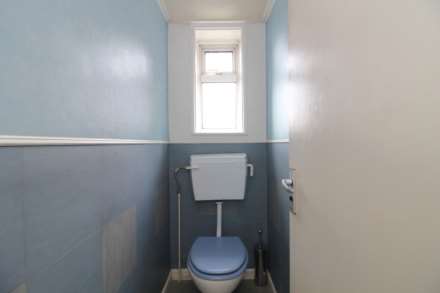 Newhouse Walk, Morden, Image 11