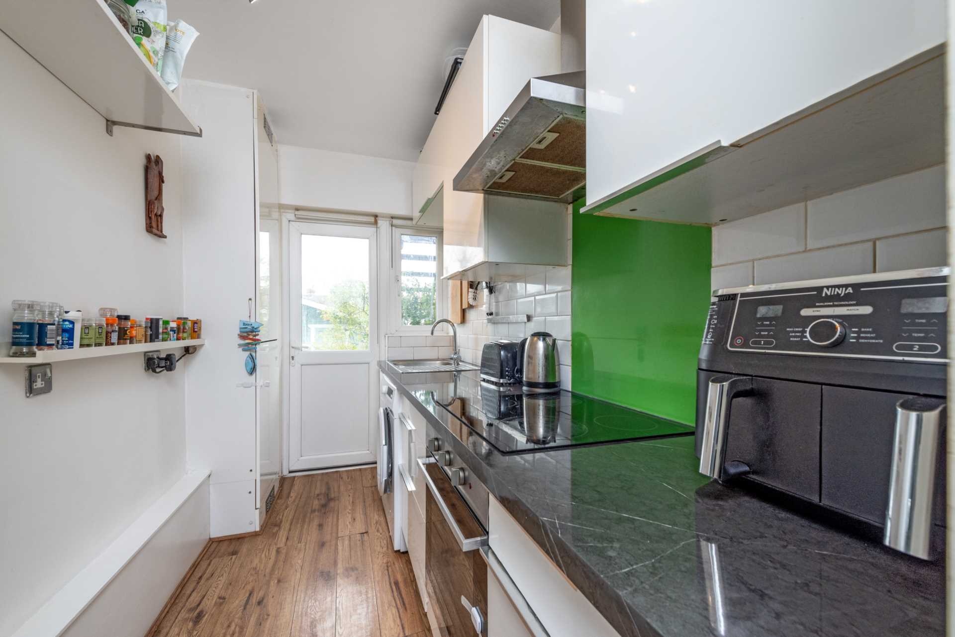 Tudor Drive, Morden, Image 3