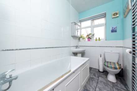 Tudor Drive, Morden, Image 9