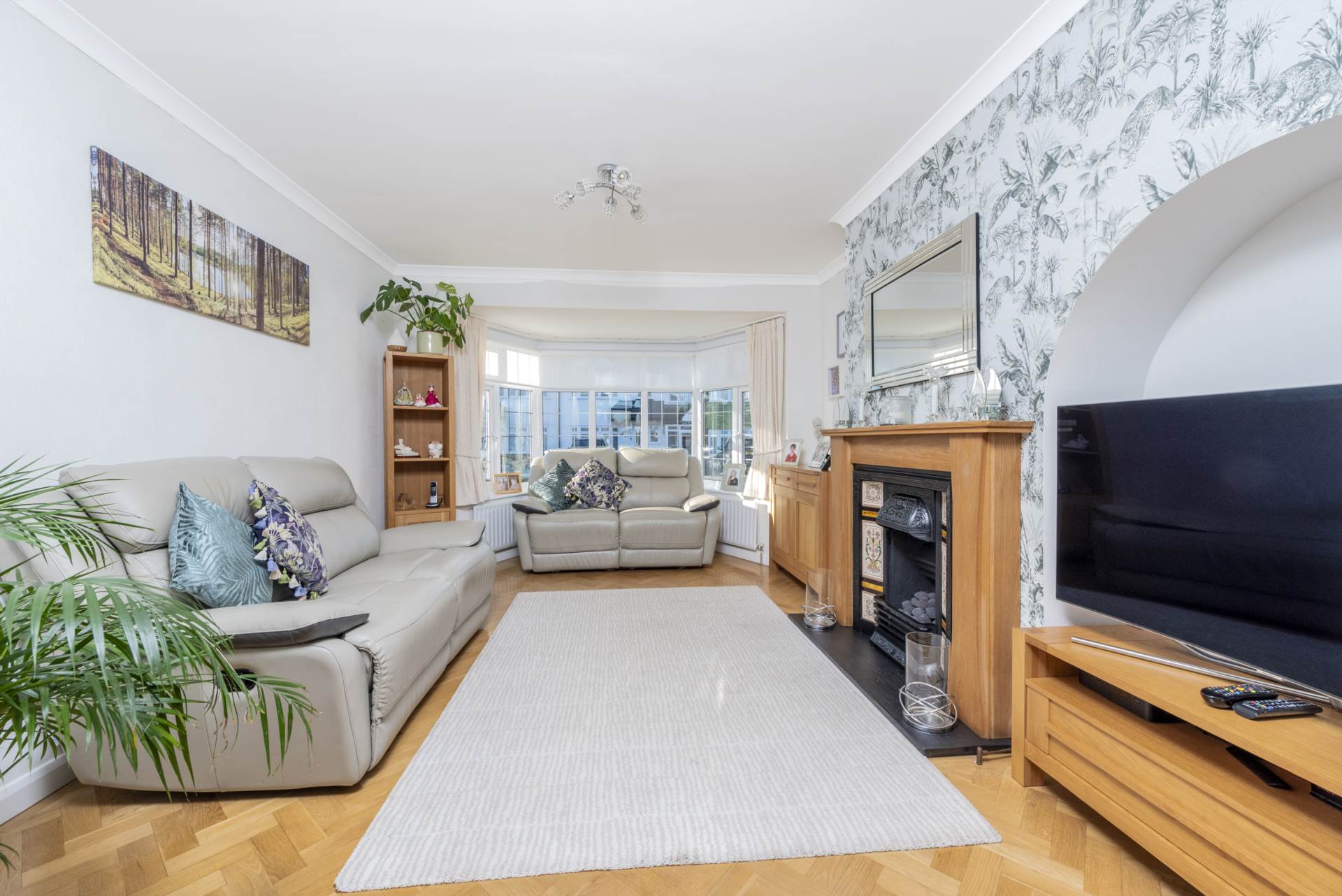 Seymour Avenue, Morden, Image 3