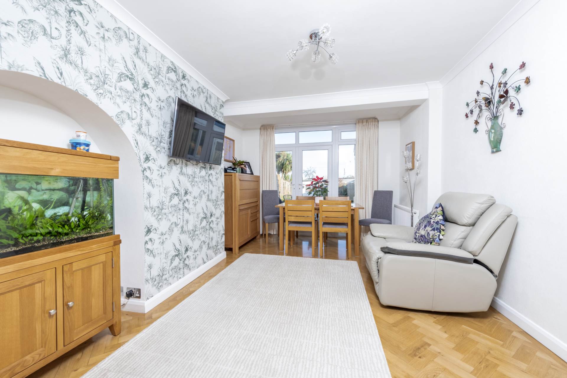 Seymour Avenue, Morden, Image 4