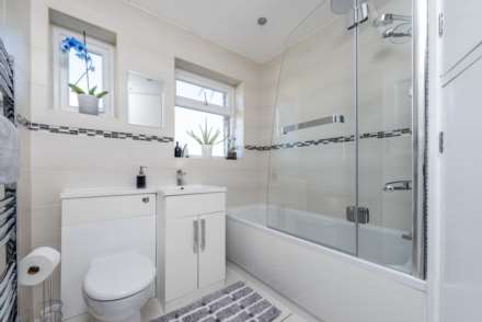Seymour Avenue, Morden, Image 11