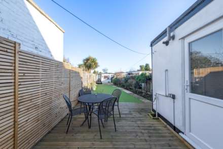 Seymour Avenue, Morden, Image 13