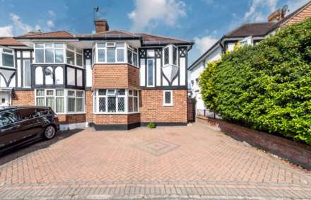 Seymour Avenue, Morden, Image 1