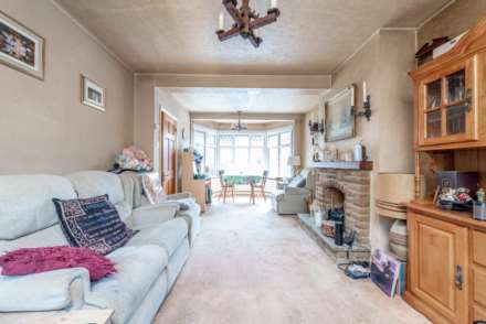 Seymour Avenue, Morden, Image 2