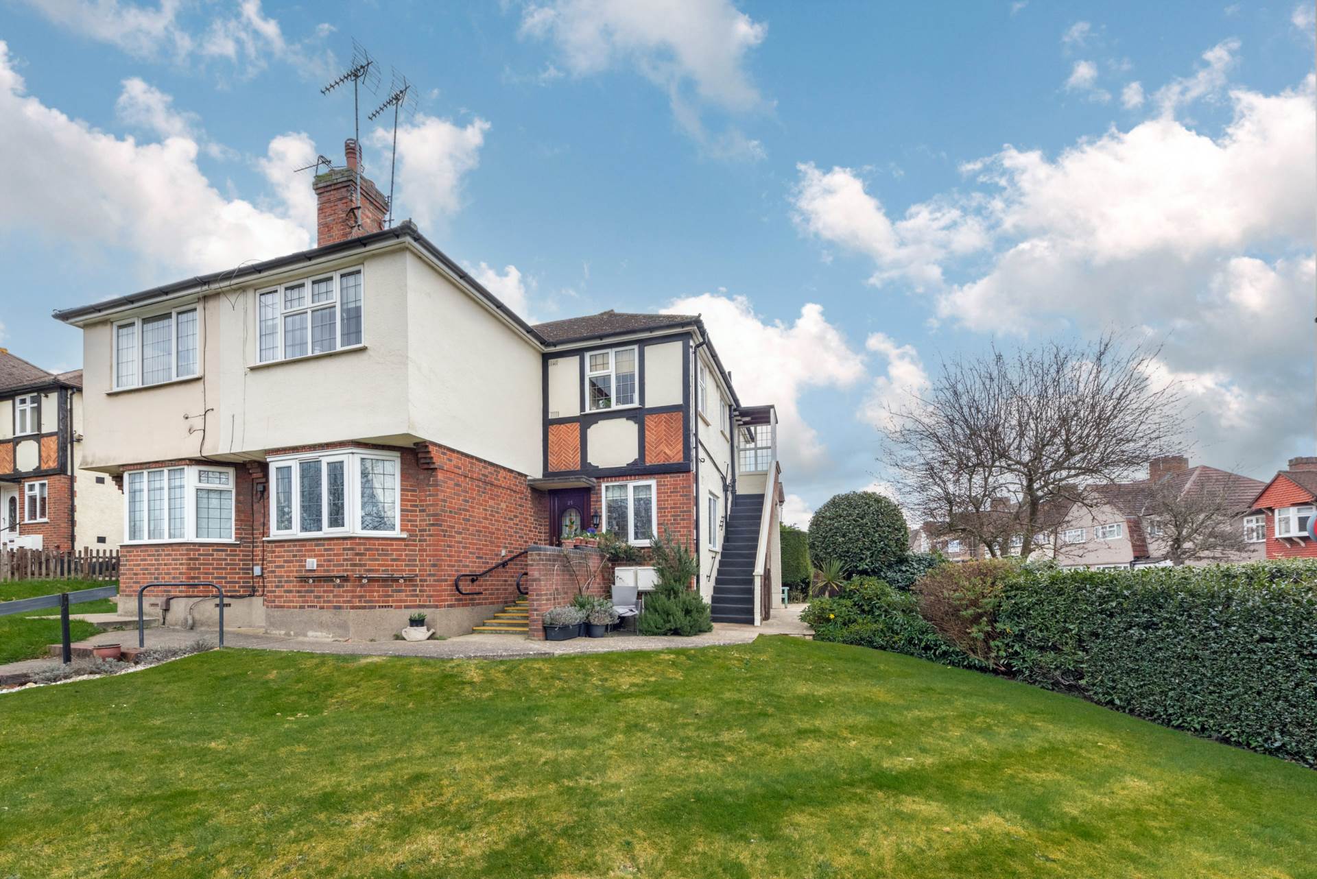 Epsom Road, Morden, Image 1
