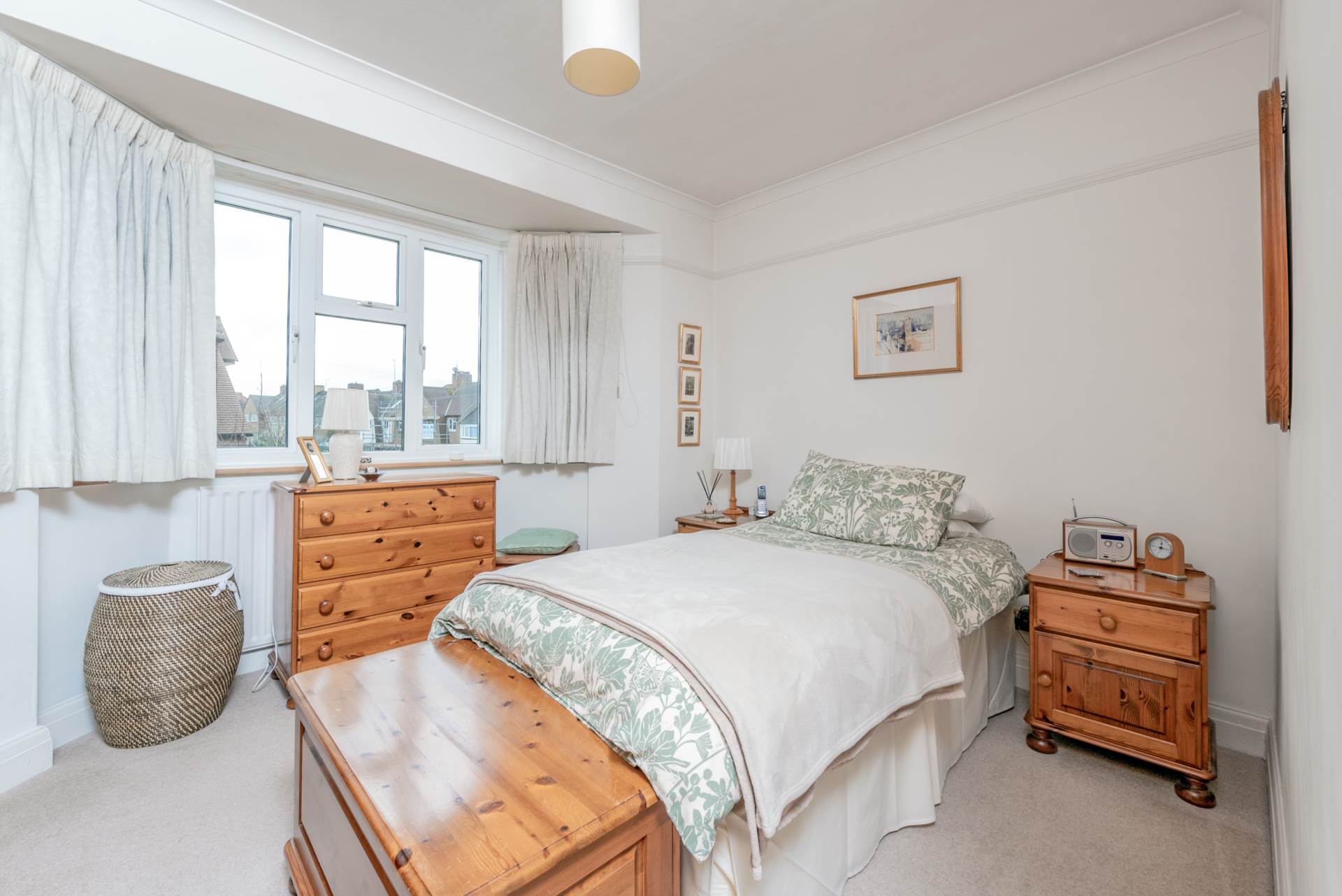 Epsom Road, Morden, Image 11