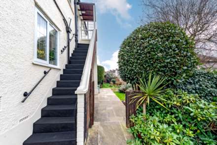 Epsom Road, Morden, Image 14