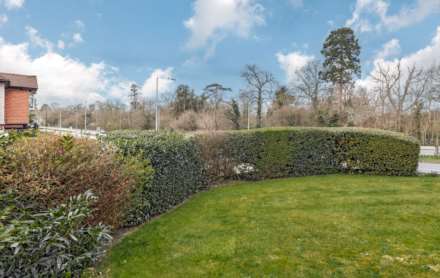 Epsom Road, Morden, Image 15