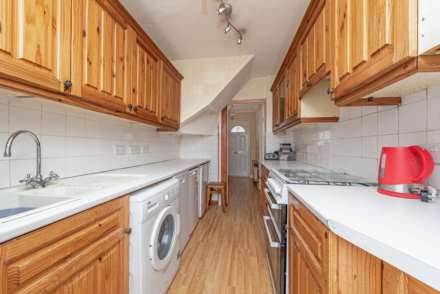 Cranmer Close, Morden, Image 5