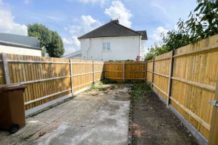 Stonecot Hill, Sutton, Image 10