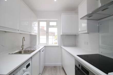 Stonecot Hill, Sutton, Image 5