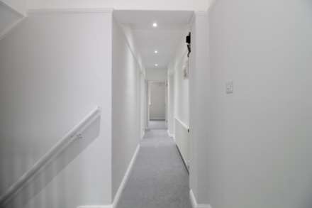 Stonecot Hill, Sutton, Image 8