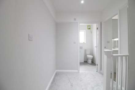 Stonecot Hill, Sutton, Image 9