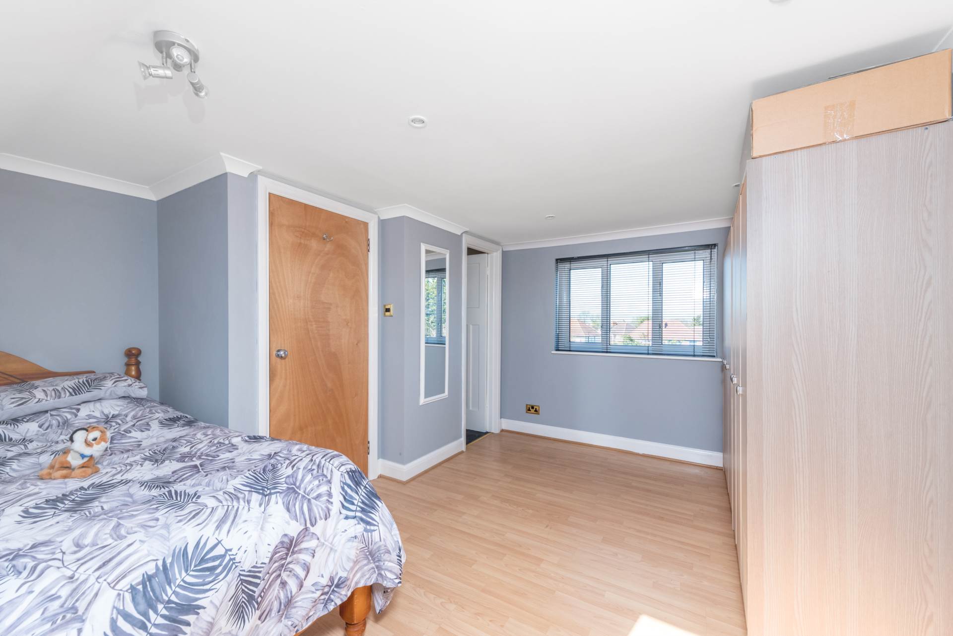 Ridge Road, Sutton, Image 11