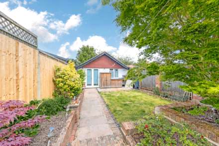 Cardinal Avenue, Morden, Image 11