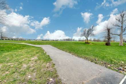 Tudor Drive, Morden, Image 18