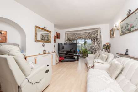 Tudor Drive, Morden, Image 6