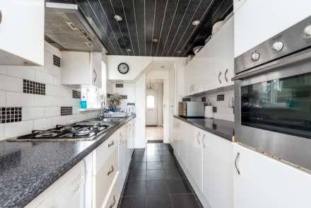 Tudor Drive, Morden, Image 9