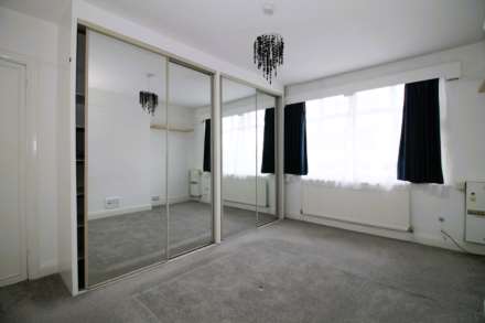 Stonecot Hill, Sutton, Image 4