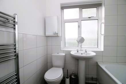 Stonecot Hill, Sutton, Image 5