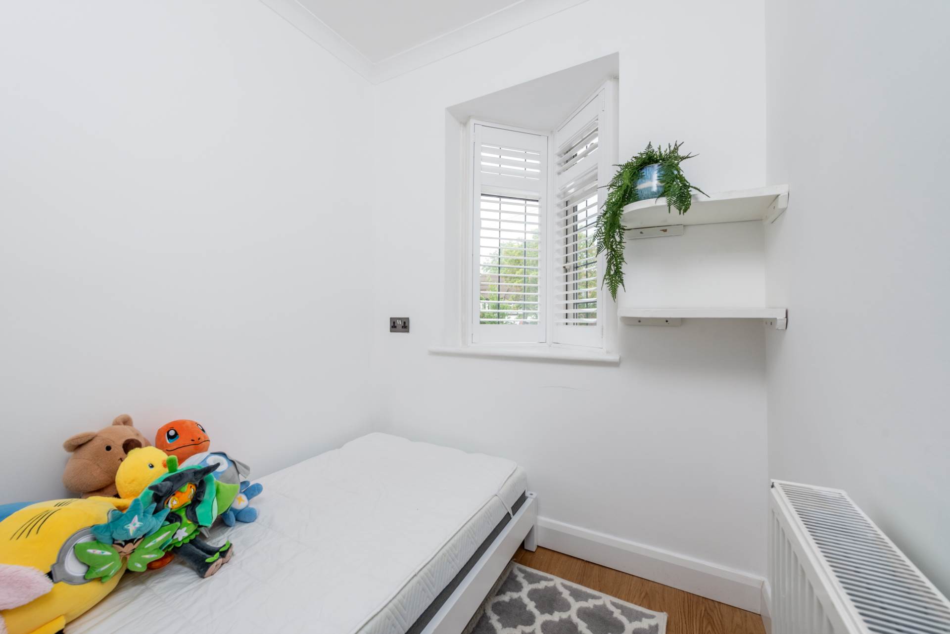 Tudor Drive, Morden, Image 14