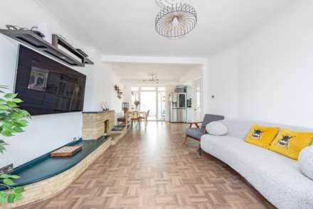 Tudor Drive, Morden, Image 3