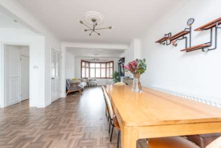Tudor Drive, Morden, Image 5