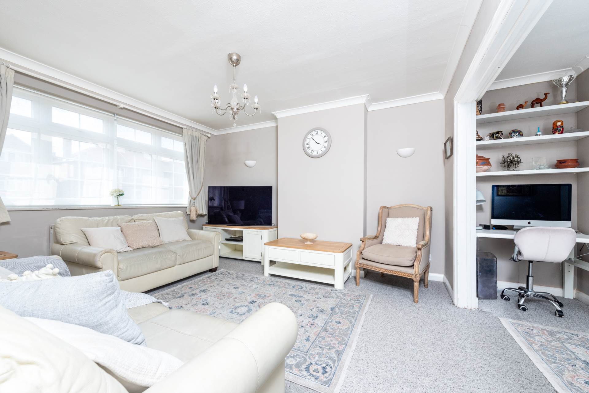 Hillcross Avenue, Morden, Image 3