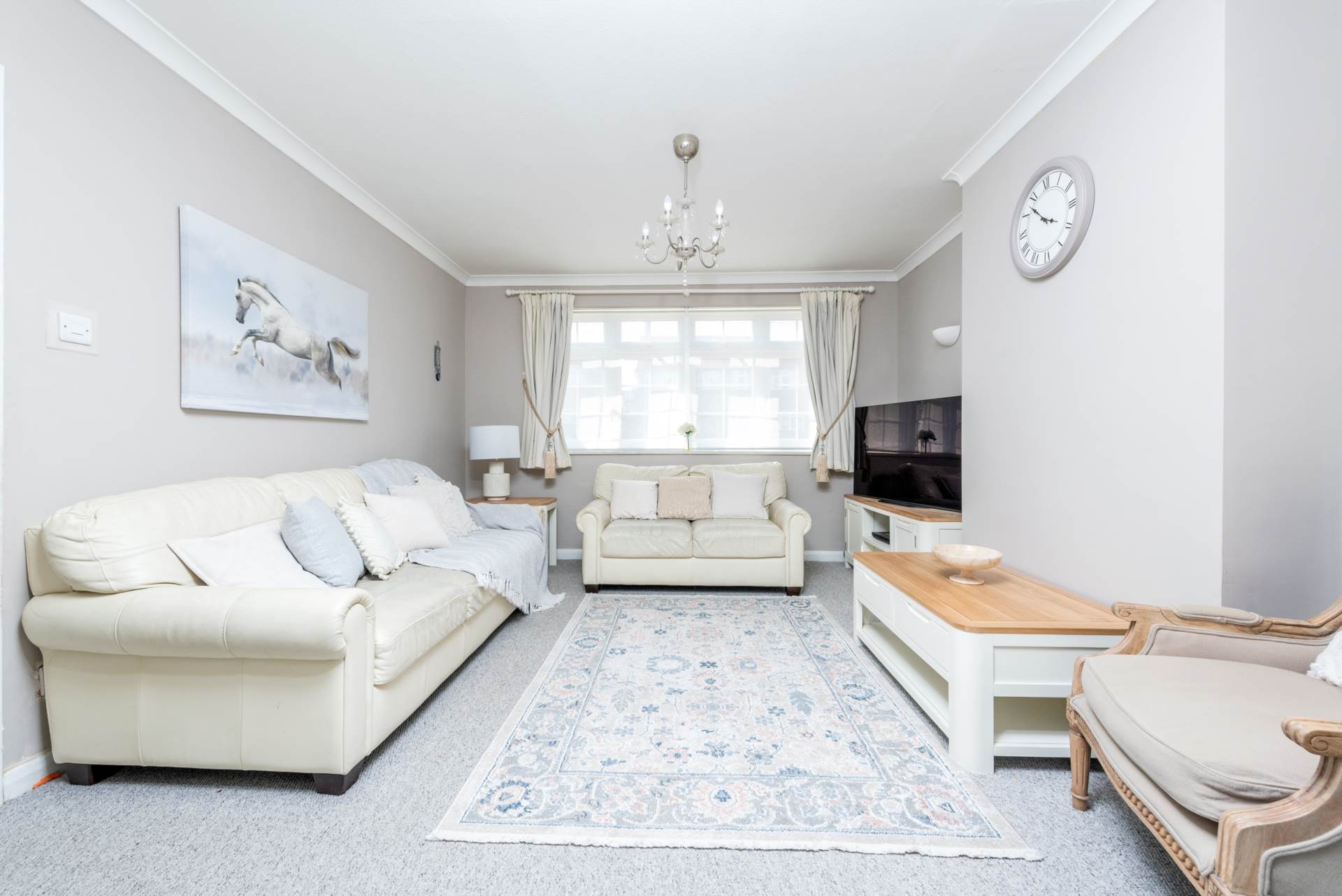 Hillcross Avenue, Morden, Image 4