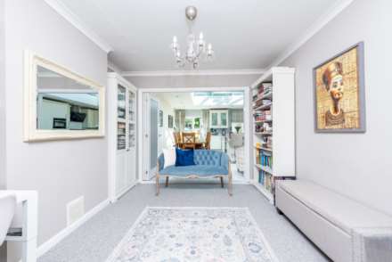 Hillcross Avenue, Morden, Image 6